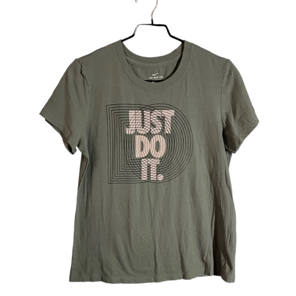 Nike Tee